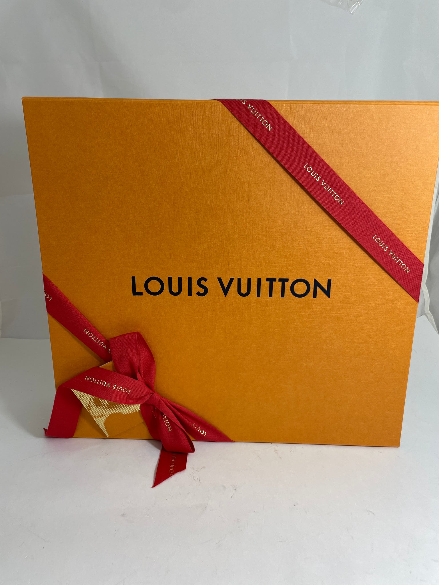 LOUIS VUITTON Louis Vuitton Taiga Pochette Voyage MM Second Bag Clutch Blue  Marine Navy Red M63394