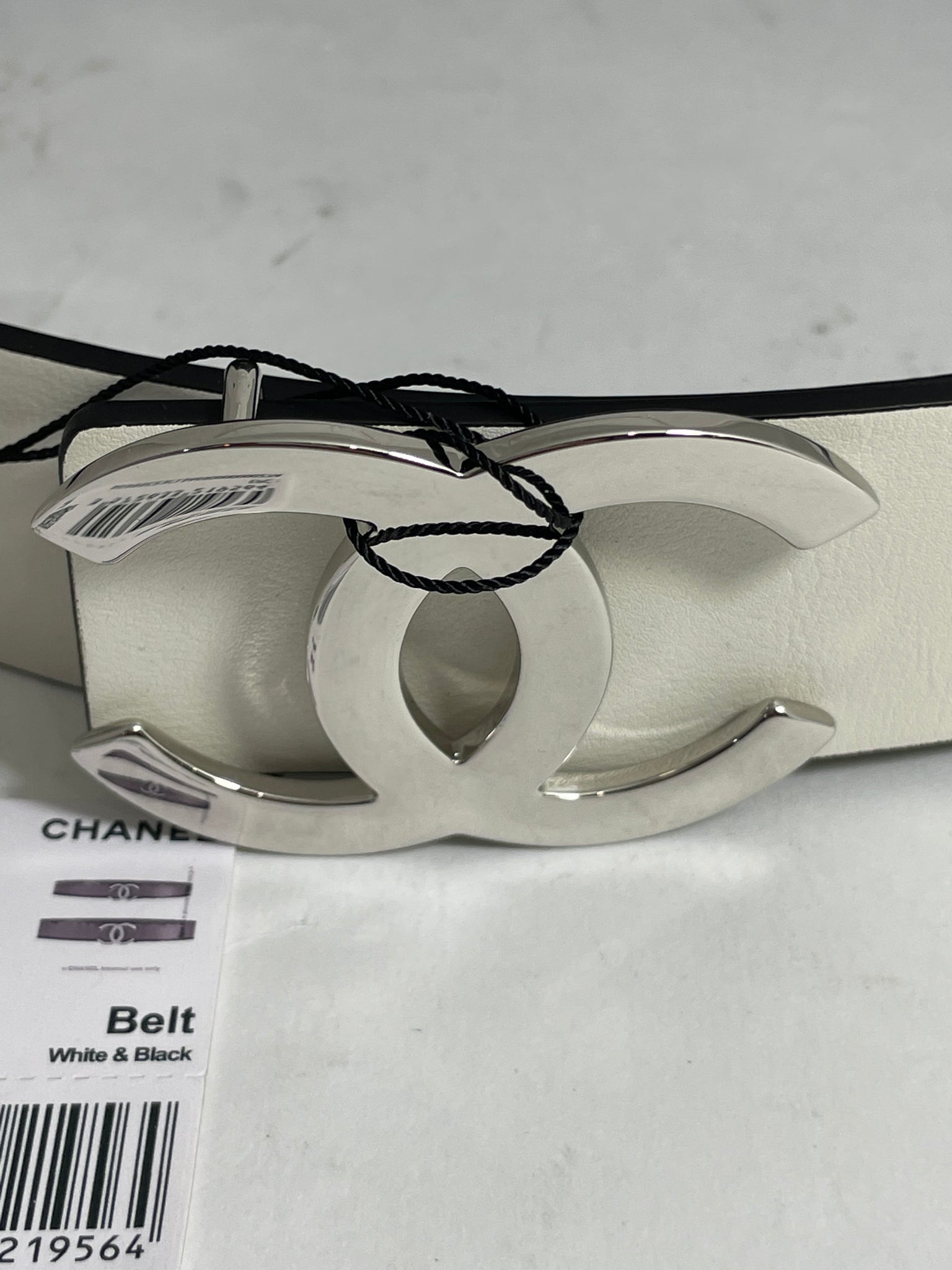CHANEL Patent Calfskin CC Reversible Belt 85 Black White 910653