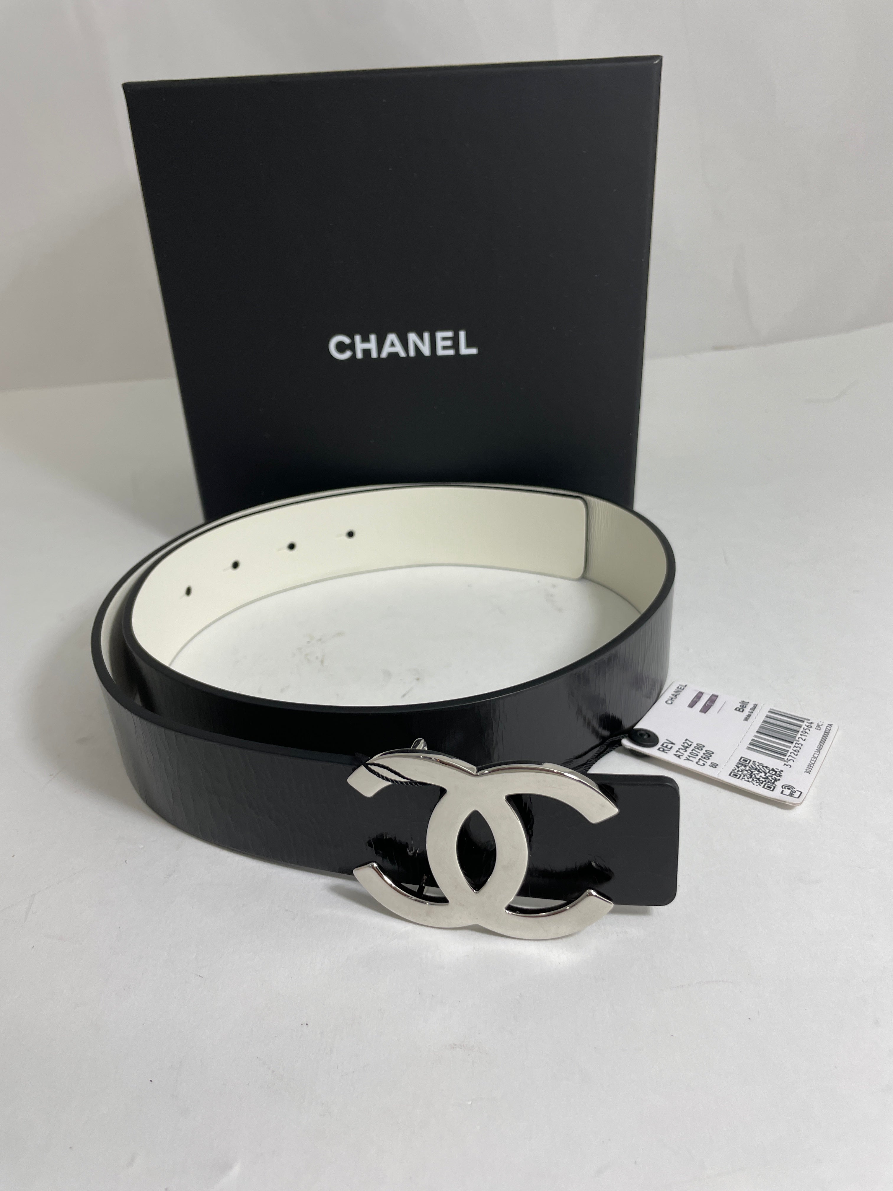 Chanel Reversible Belt, White and Black with Silver Hardware, Size 75,  Preowned in Dustbag WA001
