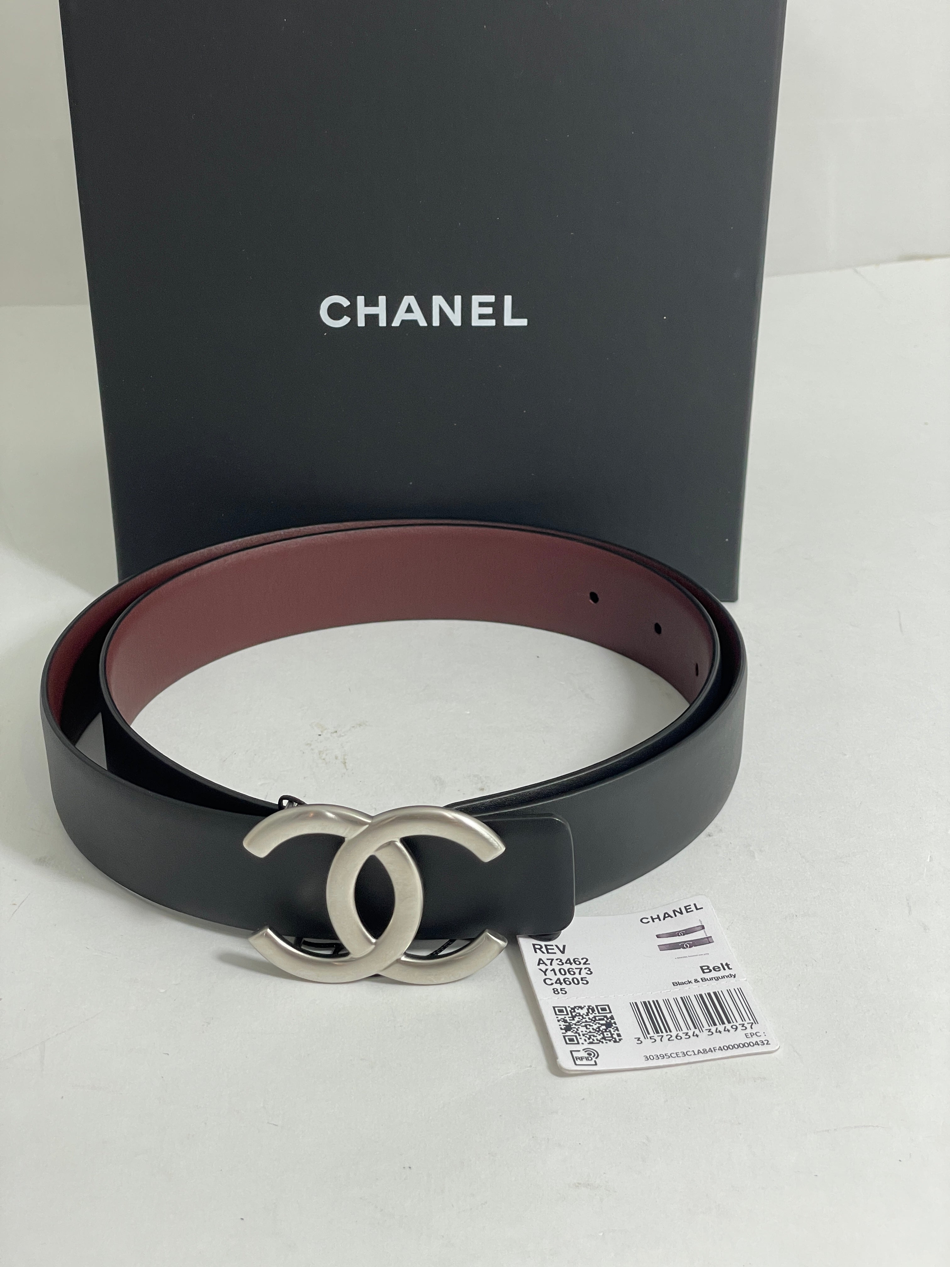 Chanel Black/Burgandy Reversible Leather Belt – The Millionaires Closet