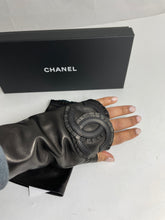 Load image into Gallery viewer, Chanel CC 22C Black Fingerless Gloves

