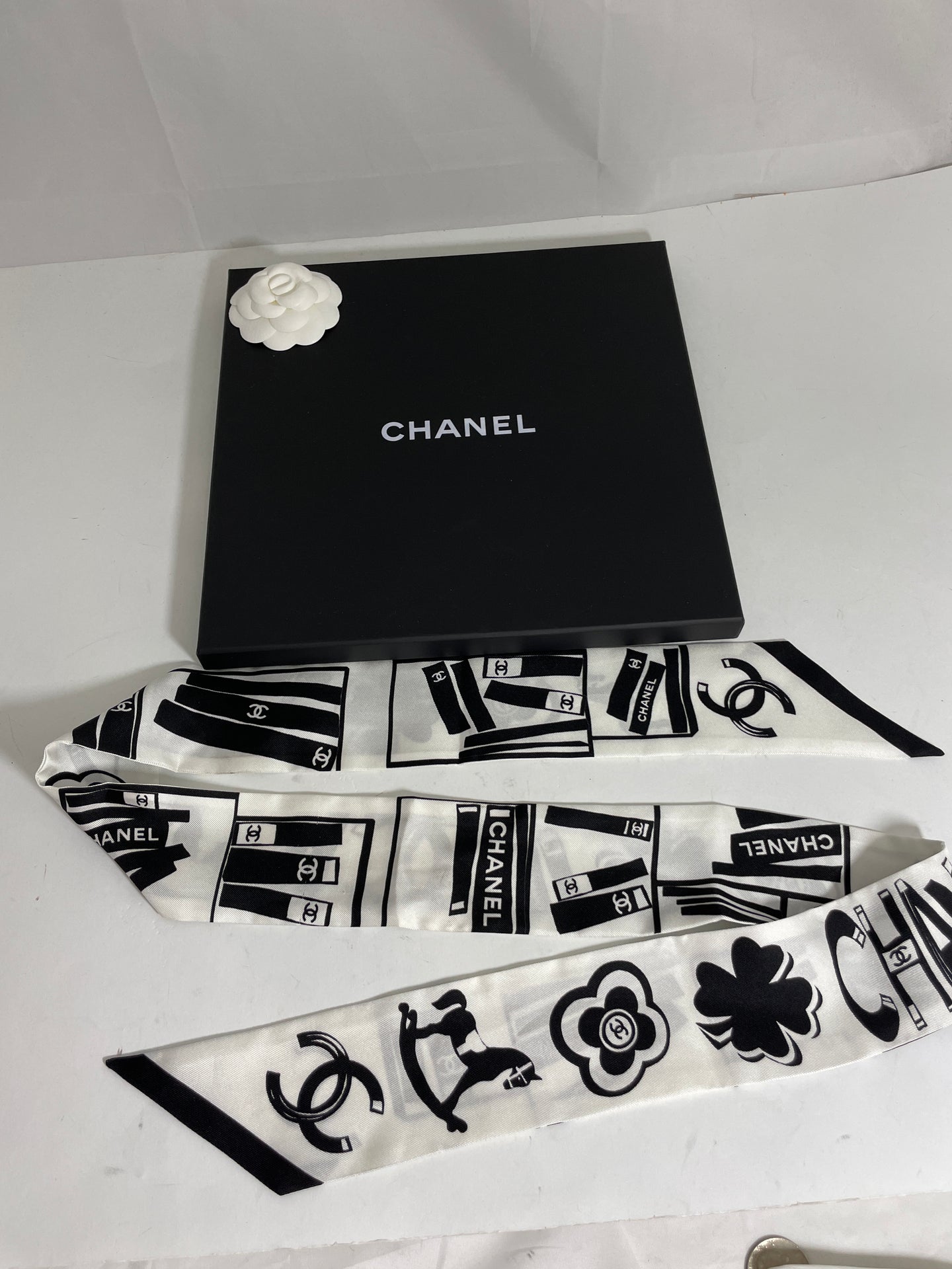 Chanel Black White Twilly Scarf