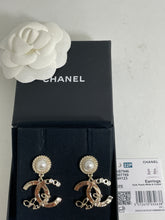 Load image into Gallery viewer, Chanel CC Pearl Statement Earrings
