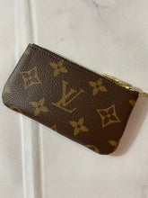 Load image into Gallery viewer, Louis Vuitton Monogram Key Cles Wallet
