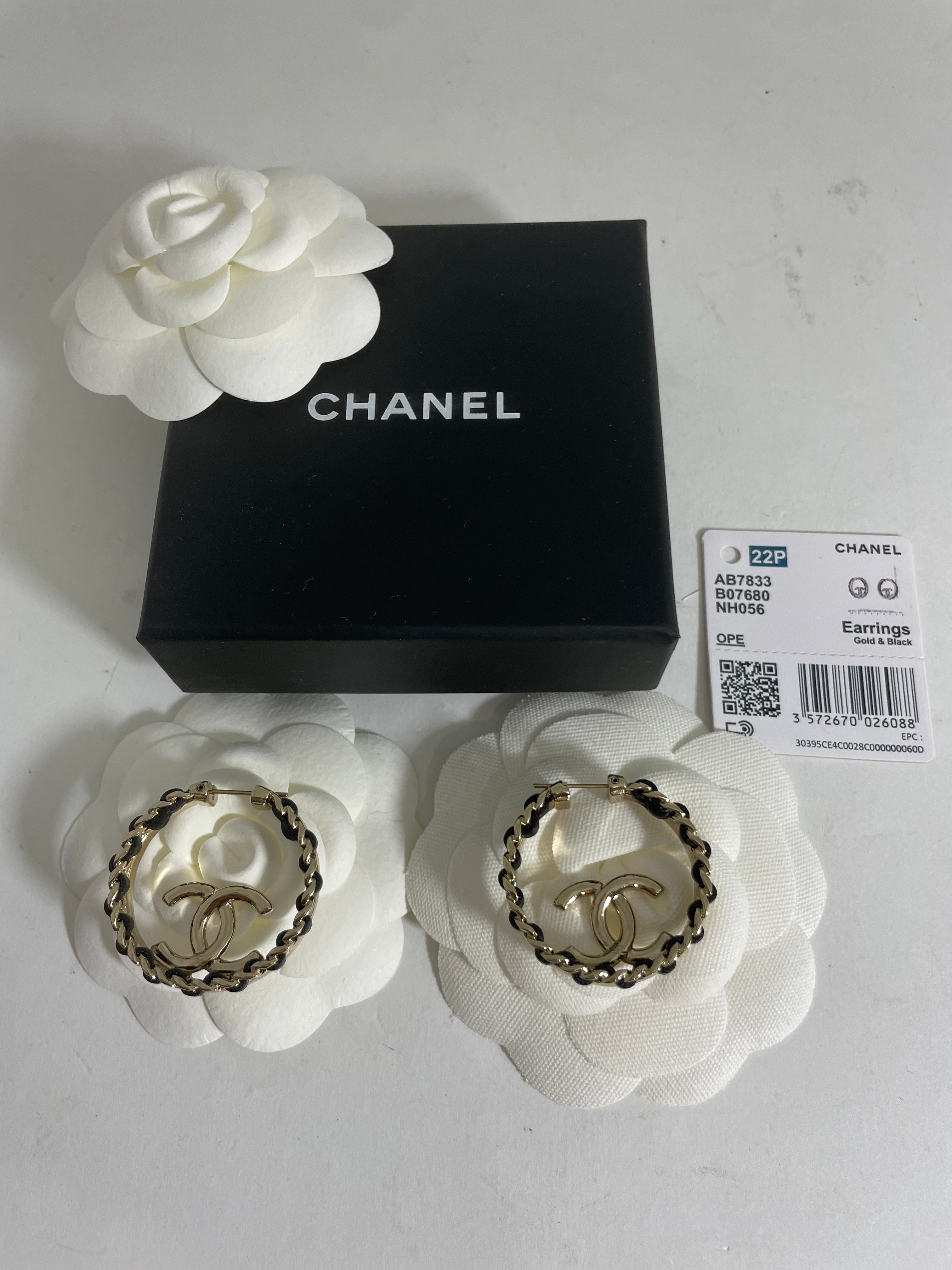 Chanel 22P Gold Hoop Black Leather CC Earrings – The Millionaires Closet