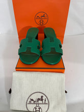 Load image into Gallery viewer, Hermes Oasis Green Sandals
