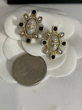 Load image into Gallery viewer, Chanel Pearl CC Black Enamel Gripoix Earrings
