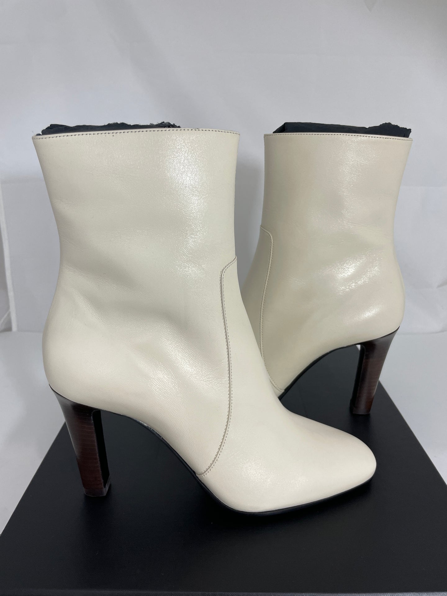 Saint Laurent Pearl White Leather Jane Ankle Boots